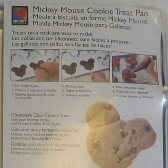 New Disney Mickey Unlimited Cookie Treat Pan - Picture 5 of 7